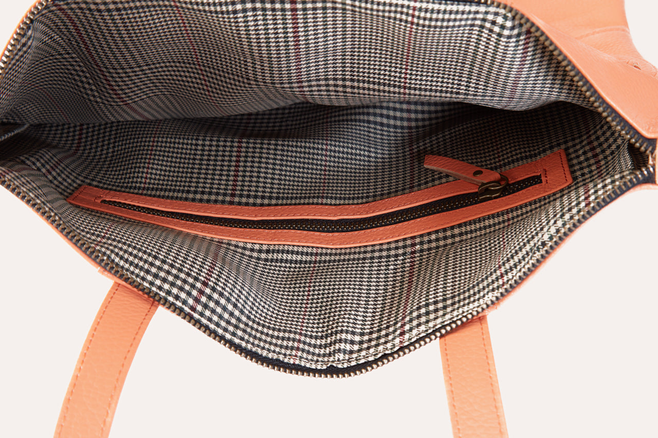 Vibelux Pocketed Leather Convertible Tote