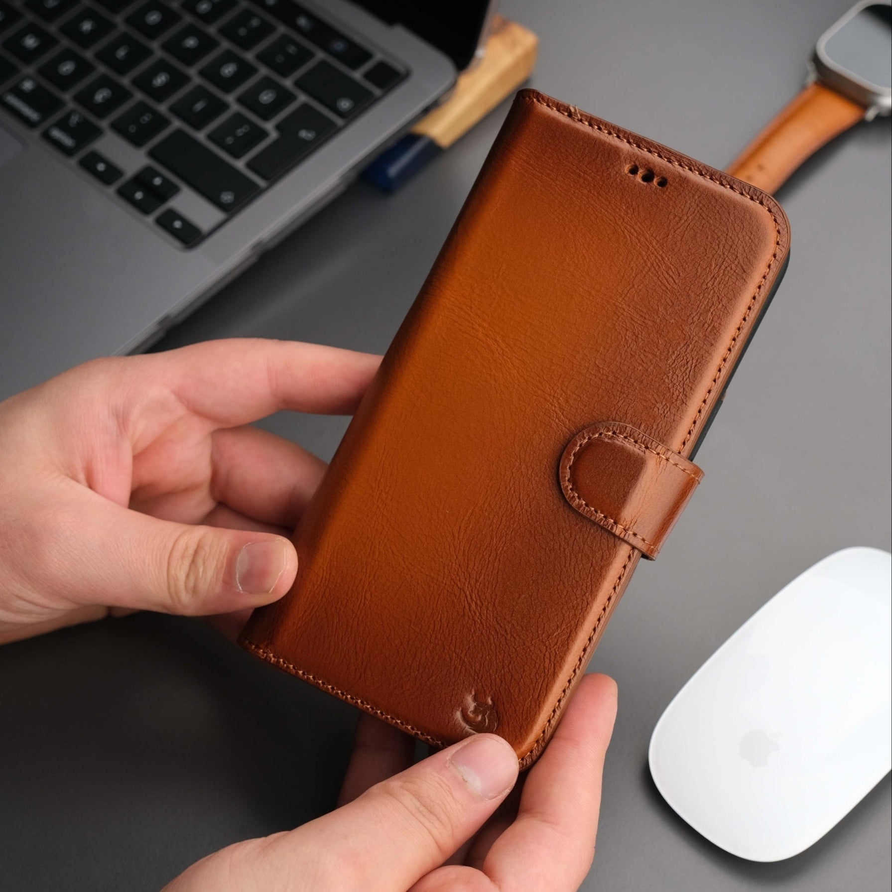 Vibelux Casper iPhone 16 Pro Max MagSafe Leather Wallet Case | RFID Protection